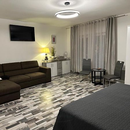 Apartmany Piller โรด์นิเช นาด ลาเบม ภายนอก รูปภาพ